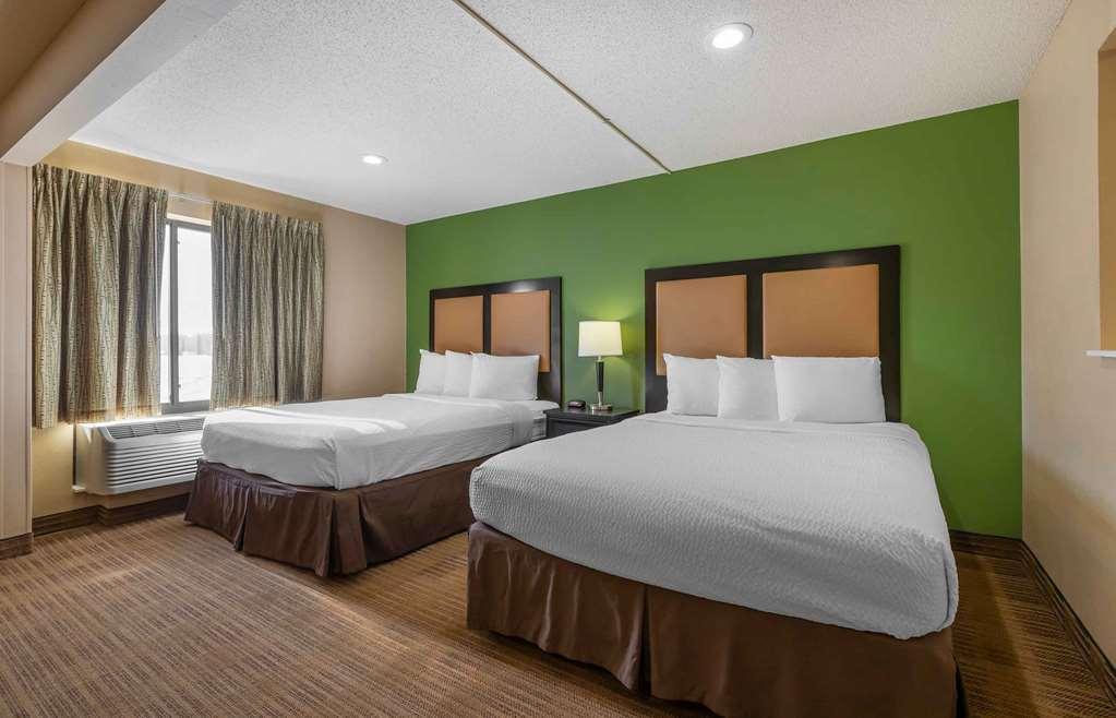 Extended Stay America Suites - Arlington - Six Flags Room photo